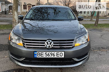 Седан Volkswagen Passat B7 2014 в Миколаєві