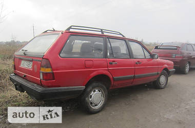 Универсал Volkswagen Passat 1988 в Ровно