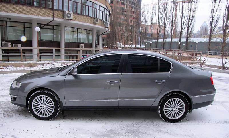 Седан Volkswagen Passat 2006 в Киеве