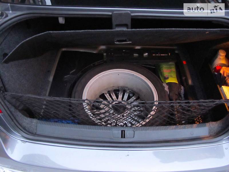 Седан Volkswagen Passat 2006 в Киеве