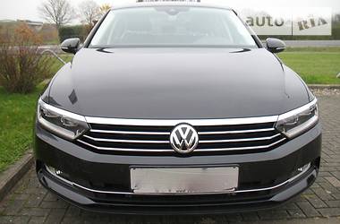  Volkswagen Passat 2016 в Киеве