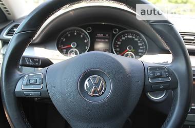 Универсал Volkswagen Passat 2011 в Житомире