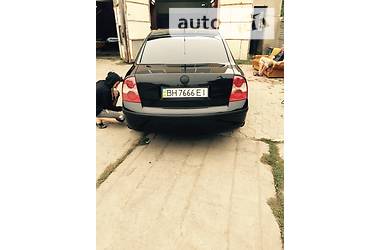 Седан Volkswagen Passat 2002 в Одессе