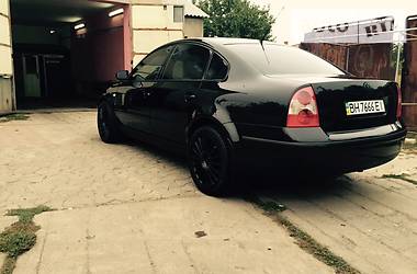 Седан Volkswagen Passat 2002 в Одессе