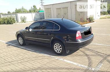 Седан Volkswagen Passat 2002 в Львове