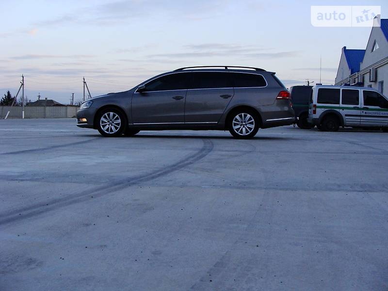 Універсал Volkswagen Passat 2013 в Любашівці