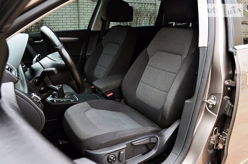 Універсал Volkswagen Passat 2013 в Любашівці