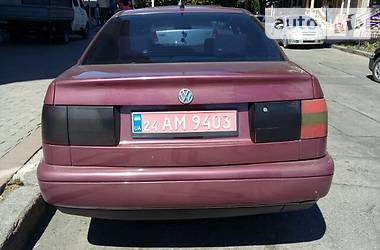 Седан Volkswagen Passat 1995 в Вінниці