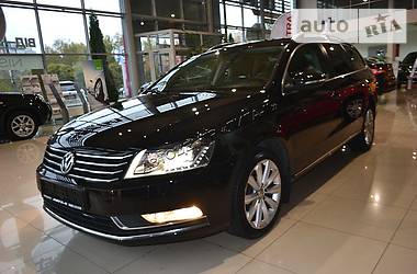 Універсал Volkswagen Passat 2012 в Хмельницькому