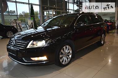 Універсал Volkswagen Passat 2012 в Хмельницькому