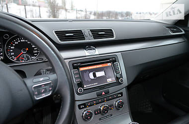 Универсал Volkswagen Passat 2012 в Житомире