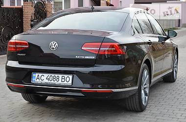 Седан Volkswagen Passat 2015 в Луцьку