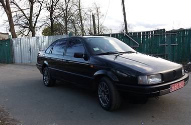 Седан Volkswagen Passat 1992 в Броварах