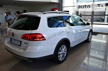 Універсал Volkswagen Passat 2013 в Хмельницькому