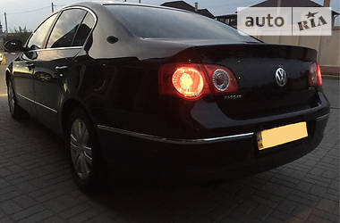 Седан Volkswagen Passat 2005 в Запорожье