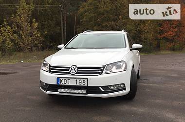  Volkswagen Passat 2012 в Радивилове