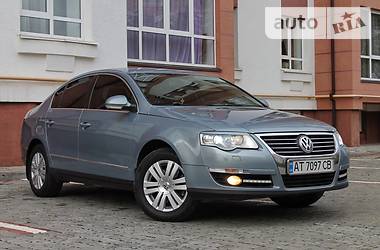 Седан Volkswagen Passat 2010 в Ивано-Франковске