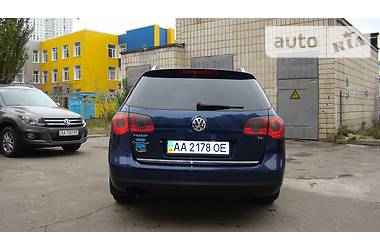 Универсал Volkswagen Passat 2009 в Киеве