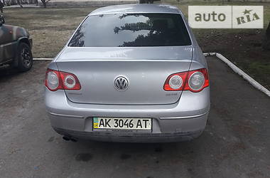 Седан Volkswagen Passat 2005 в Киеве