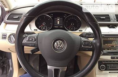 Універсал Volkswagen Passat 2011 в Луцьку