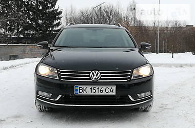 Универсал Volkswagen Passat 2014 в Ровно