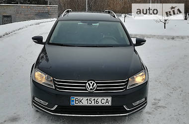 Универсал Volkswagen Passat 2014 в Ровно
