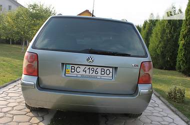 Универсал Volkswagen Passat 2004 в Стрые