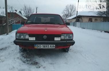 Универсал Volkswagen Passat 1987 в Борщеве