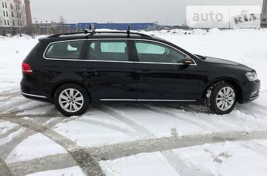  Volkswagen Passat 2011 в Львове