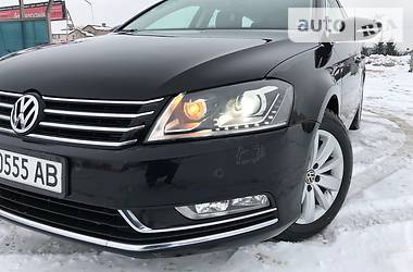  Volkswagen Passat 2011 в Львове