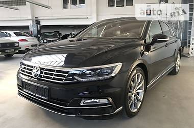  Volkswagen Passat 2017 в Киеве