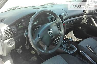 Седан Volkswagen Passat 1997 в Рівному