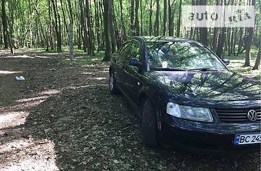 Седан Volkswagen Passat 1999 в Львове