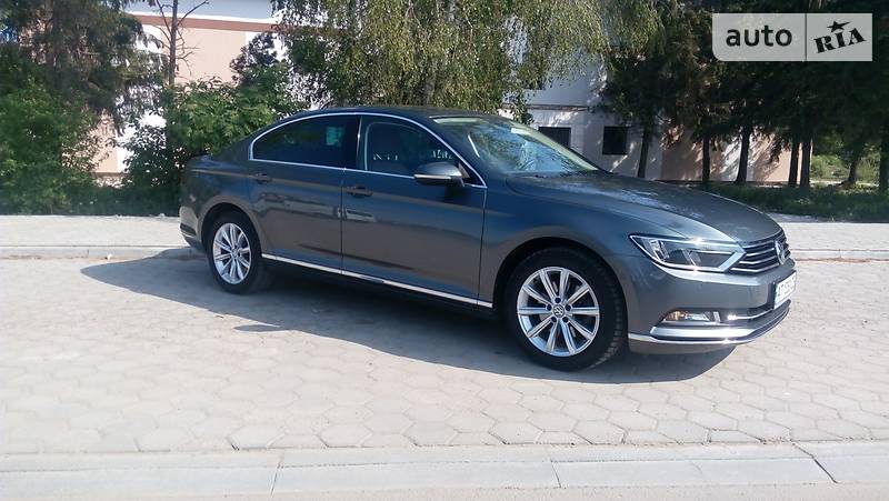 Седан Volkswagen Passat 2016 в Ивано-Франковске