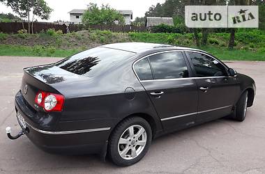 Седан Volkswagen Passat 2006 в Глухове