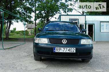 Універсал Volkswagen Passat 1999 в Гусятині