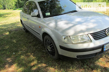 Седан Volkswagen Passat 1999 в Крыжополе