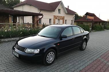 Седан Volkswagen Passat 1997 в Каменец-Подольском