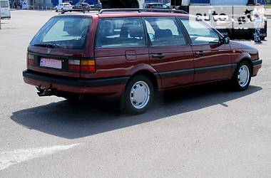 Универсал Volkswagen Passat 1993 в Ровно