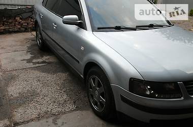 Седан Volkswagen Passat 2000 в Львове