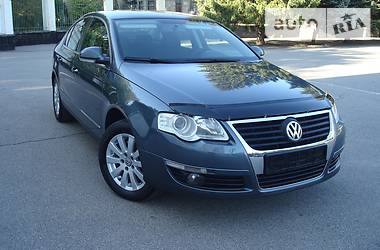 Седан Volkswagen Passat 2010 в Желтых Водах