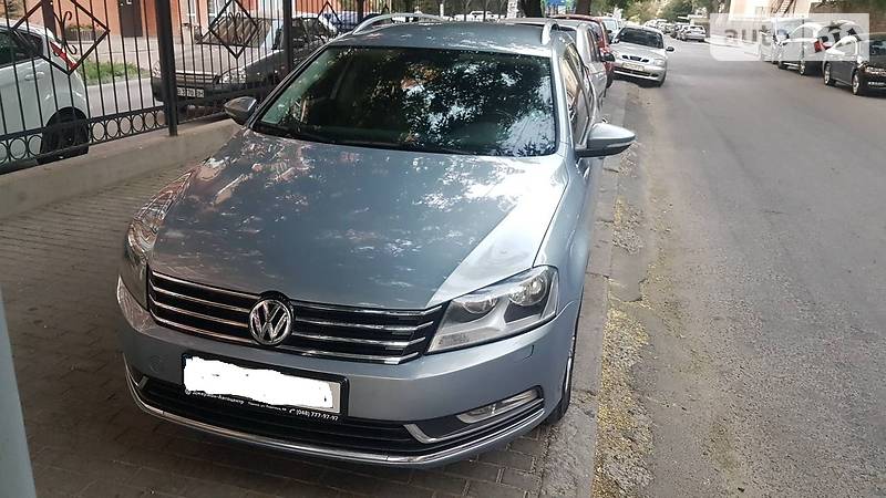 Универсал Volkswagen Passat 2011 в Одессе