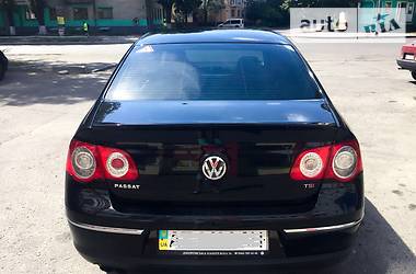 Седан Volkswagen Passat 2008 в Ровно