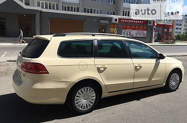 Универсал Volkswagen Passat 2011 в Глухове