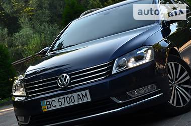 Універсал Volkswagen Passat 2011 в Дрогобичі