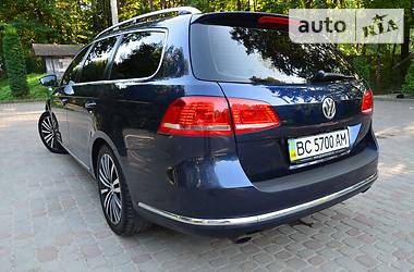 Універсал Volkswagen Passat 2011 в Дрогобичі