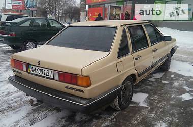 Седан Volkswagen Passat 1986 в Житомирі