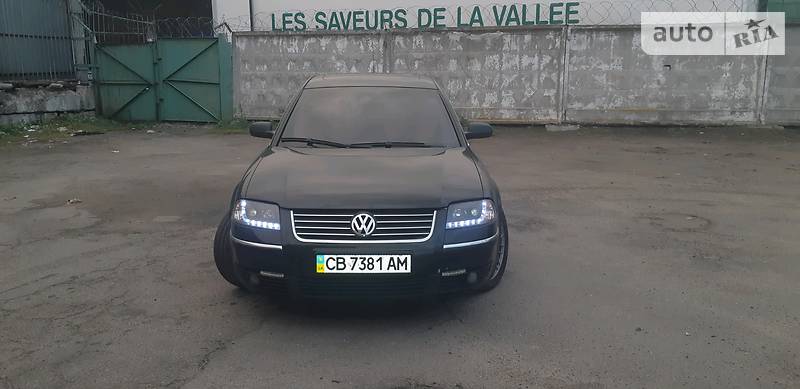 Седан Volkswagen Passat 2002 в Киеве