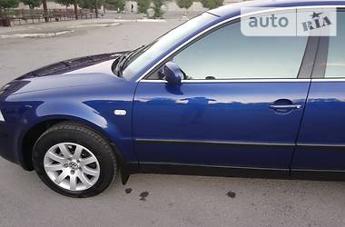 Седан Volkswagen Passat 2002 в Ивано-Франковске