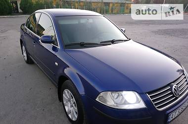 Седан Volkswagen Passat 2002 в Ивано-Франковске